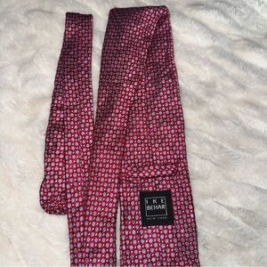 Ike Behar New York Men’s Silk Tie Circle Red Geometric Pattern Necktie